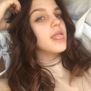 Meet your Posher, Sierra